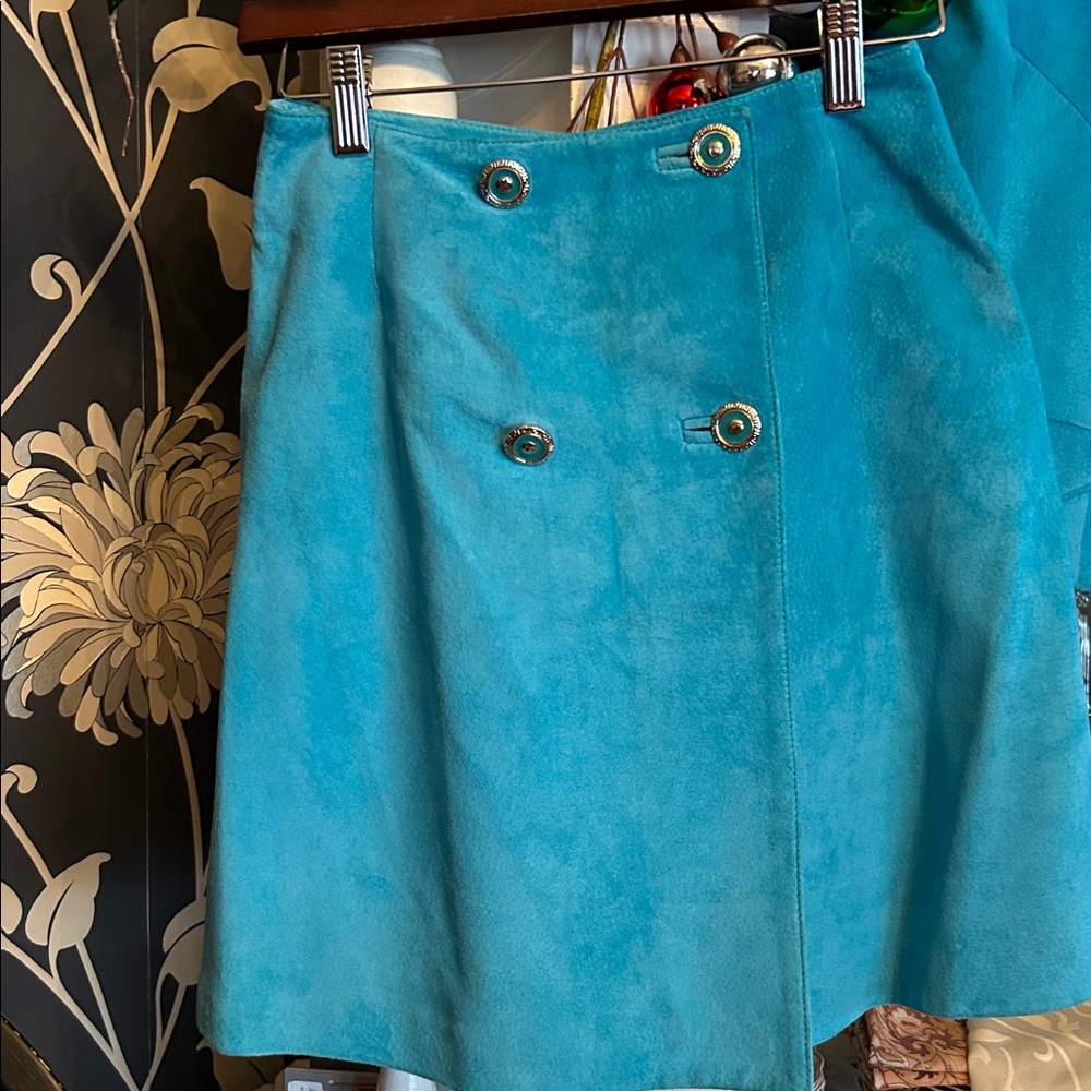 #2  Vintage Danier  1980s two piece skirt and jacket - Picture 3 of 9